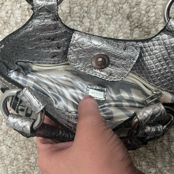 Guess mini purse black gray gold bag - Picture 8 of 8